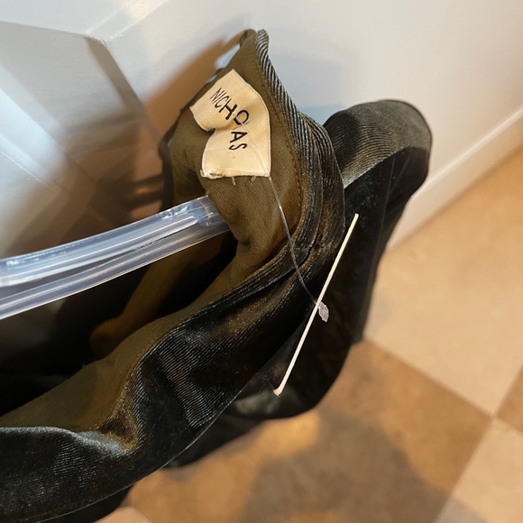 NWT NICHOLAS Lyssa Dress Sz 4 in Forest Green Velvet Long Sleeve Cocktail Dress - Picture 9 of 11